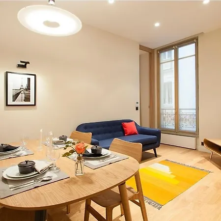 Cosy 1br With Ac, Next To Avenue Montaigne * París