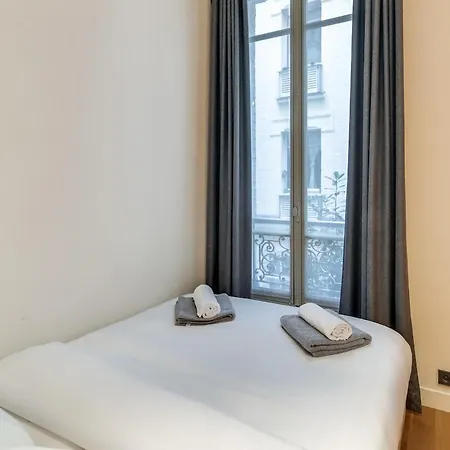Cosy 1br With Ac, Next To Avenue Montaigne Apartamento