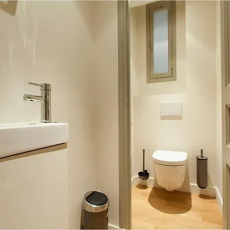 Apartamento Cosy 1br With Ac, Next To Avenue Montaigne